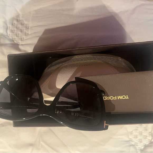 Tom Ford Black and Gold Women\'s Sunglasses main image 4